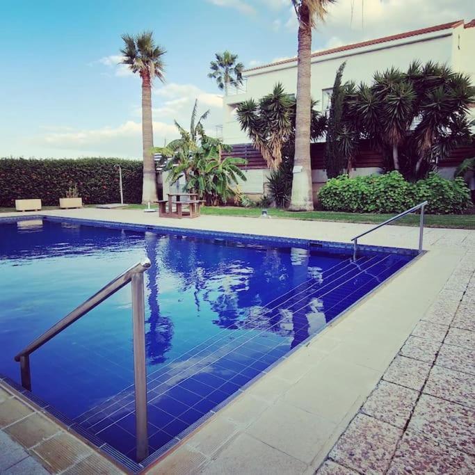 Apartment Blue Pearl, Seaside Aprtm With Pool At Latchi Marina